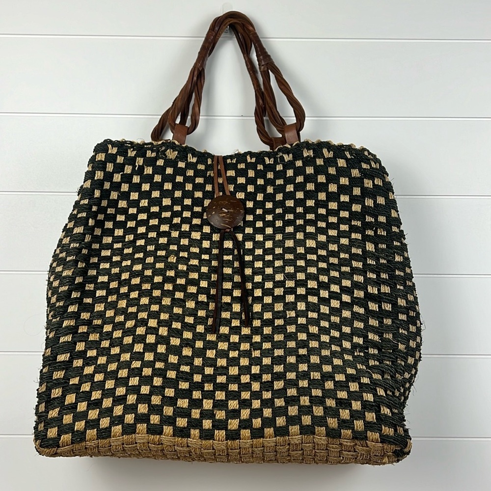 VTG Inge sport basket weave straw tote leather handles beach bag summer casual